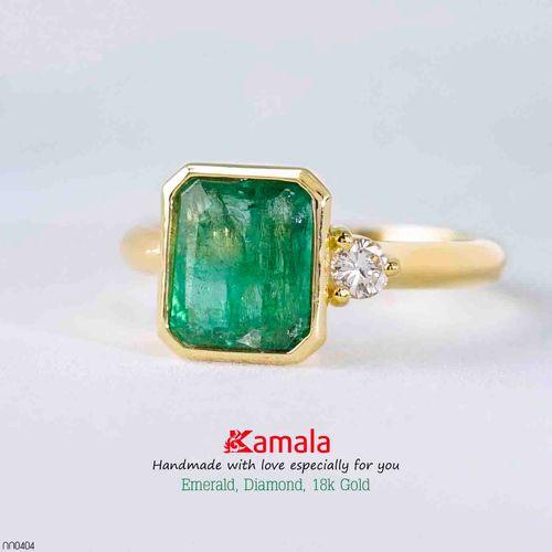 Nhẫn Emerald Kim cương tấm Vàng 18K