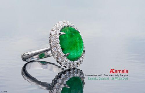 Nhẫn Emerald Nữ Hoàng Thiên Sơn